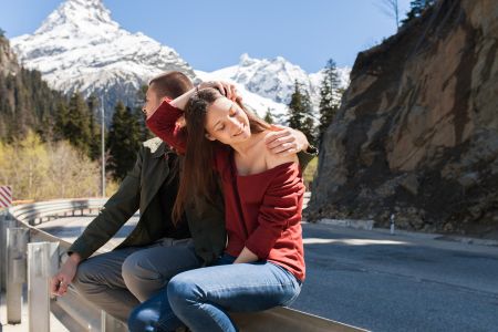 Romantic Escape to Kashmir | Free Excursion to Gulmarg